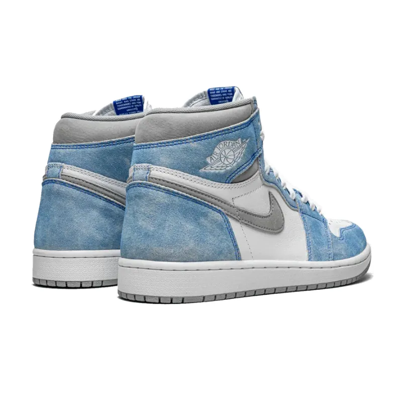 Air Jordan 1 Retro High OG Hyper Royal
