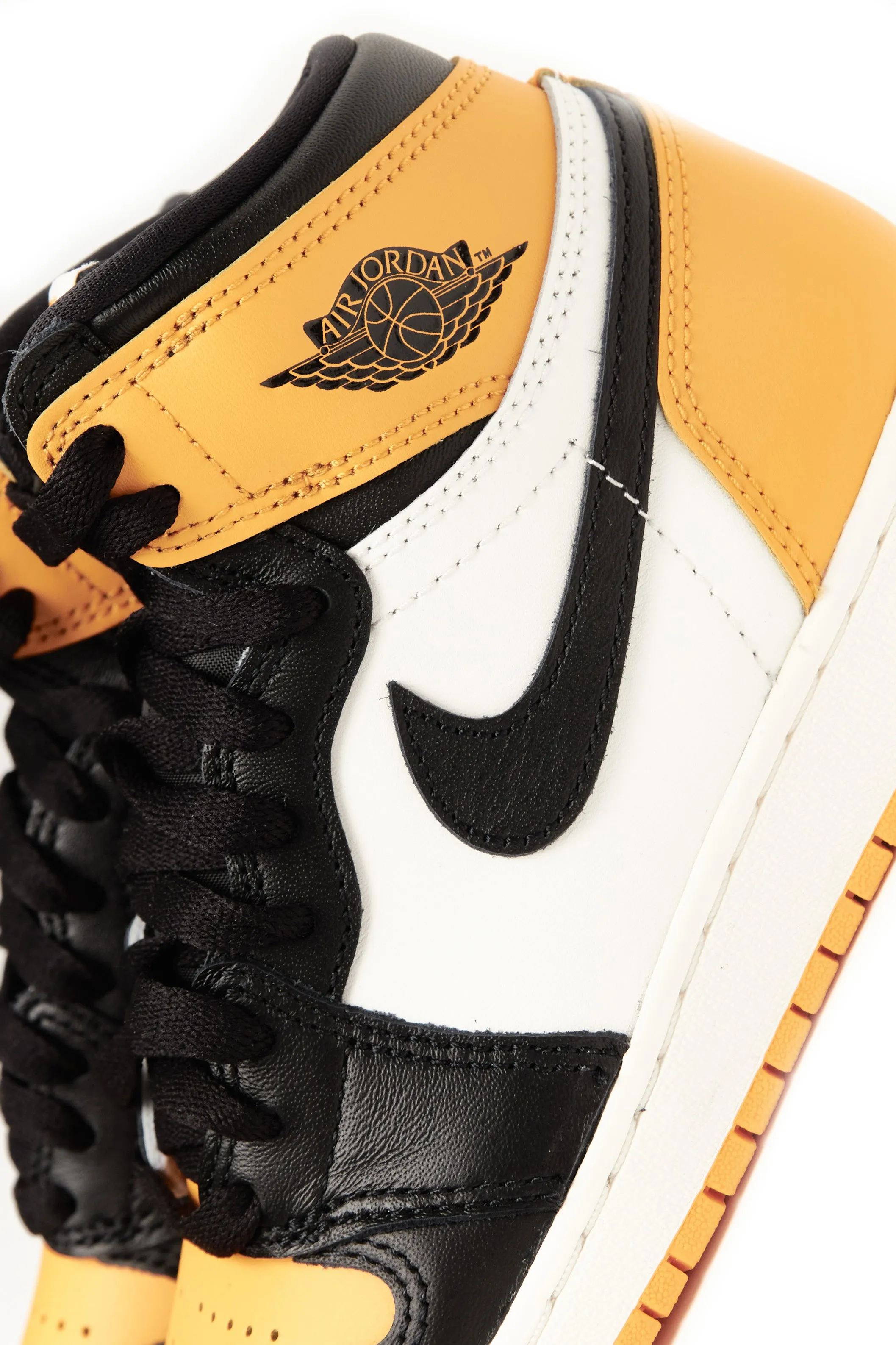Air Jordan Kids 1 Retro High OG Shoes
