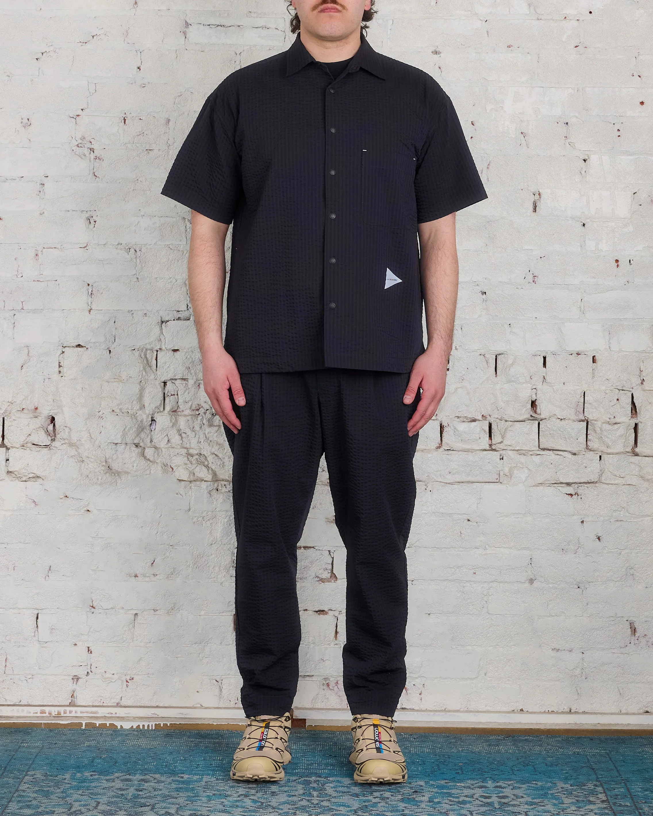 and wander Dry Soft Seersucker Button Shirt Navy