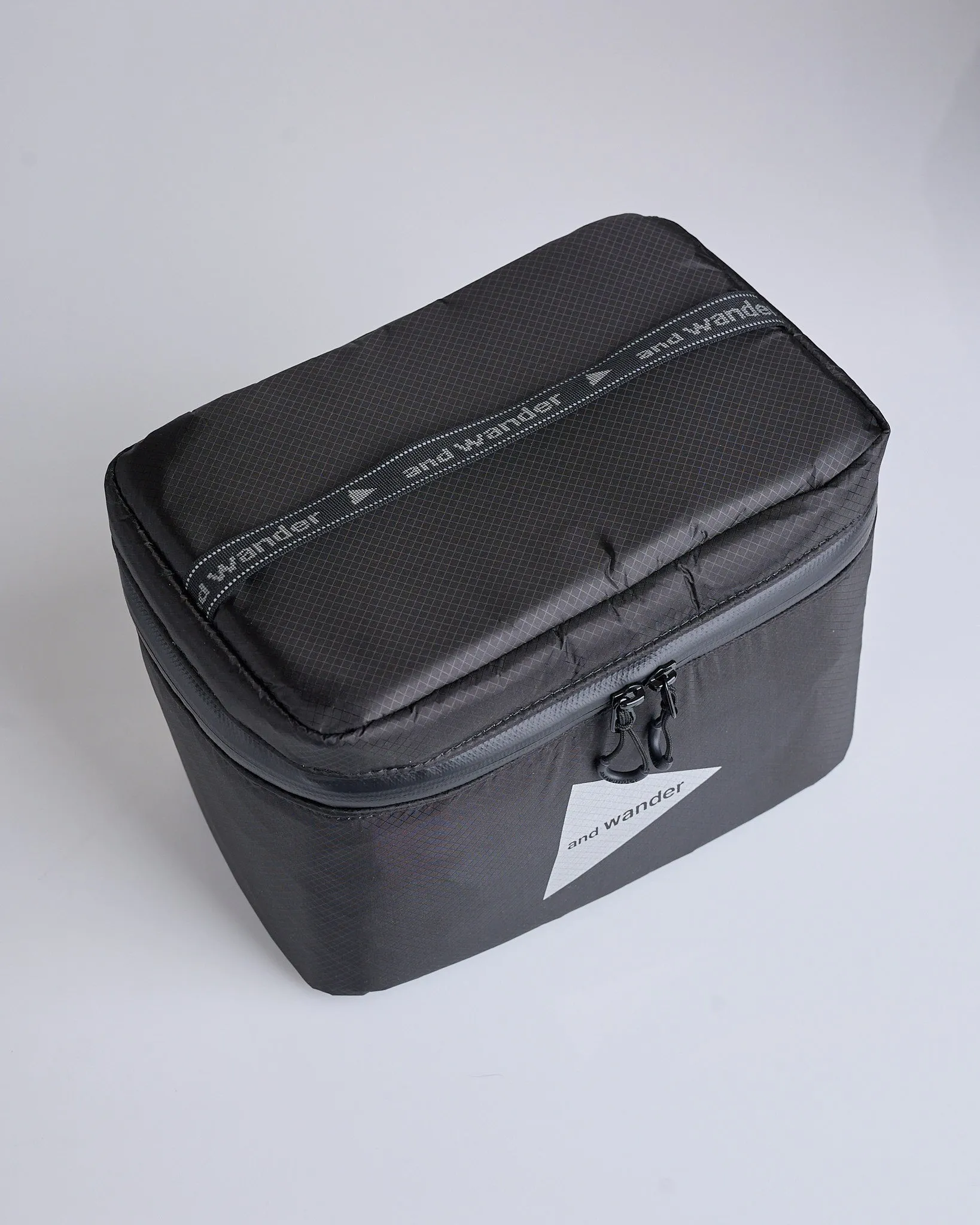 and wander Sil Soft Small Cooler Charcoal