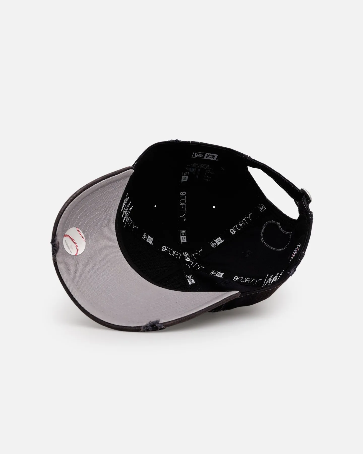 New Era New York Yankees 'Distressed And Worn' 9FORTY A-Frame Casual Strapback Navy