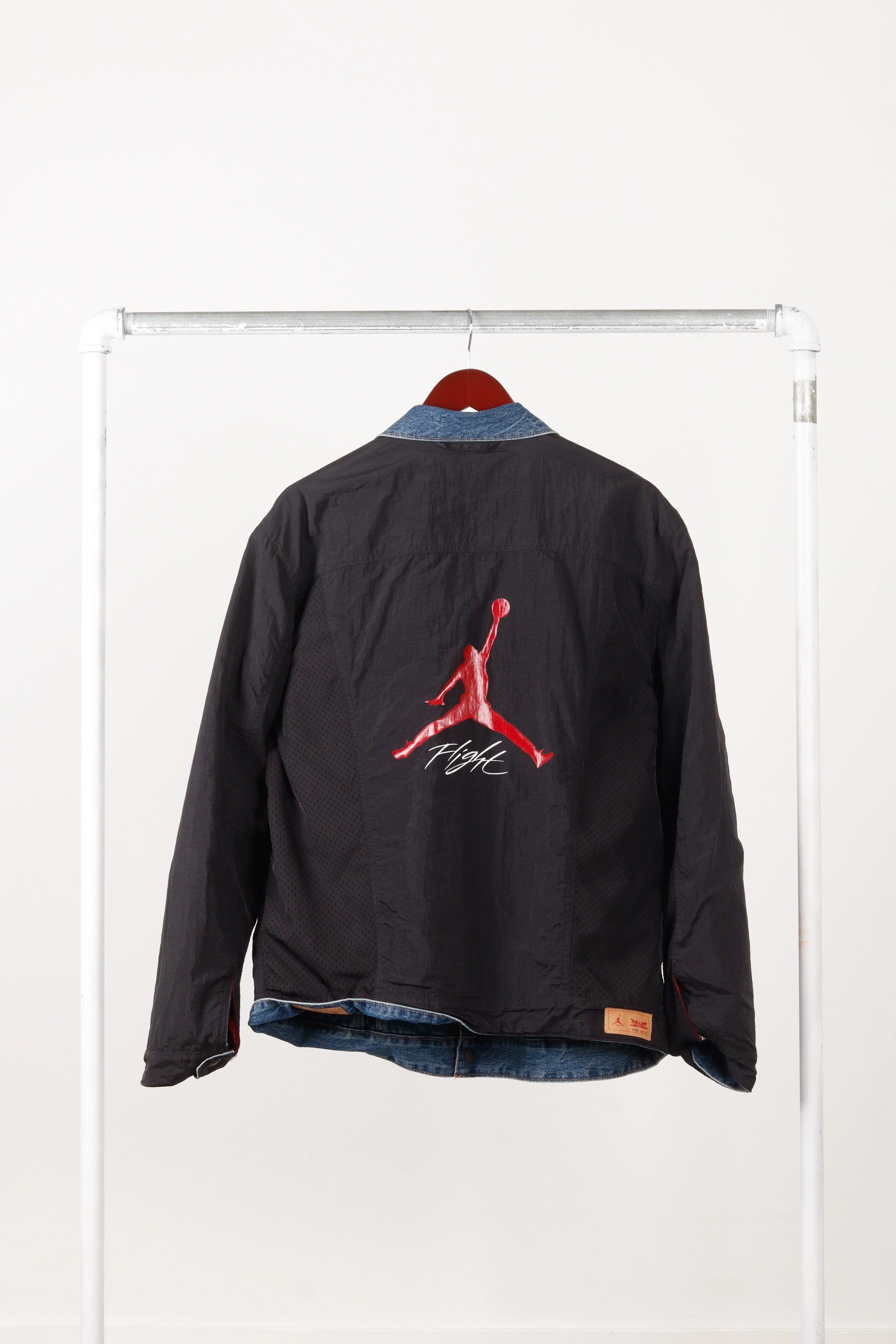 Nike Air Jordan x Levi's FW17 'Reversible Trucker' Denim Jacket Indigo (2017)