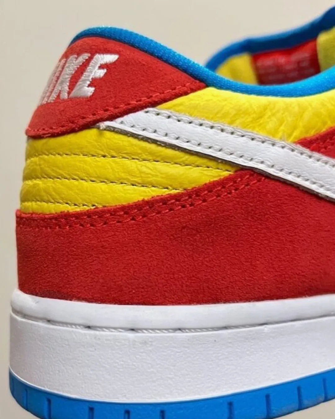 Nike SB Dunk Low Bart Simpson