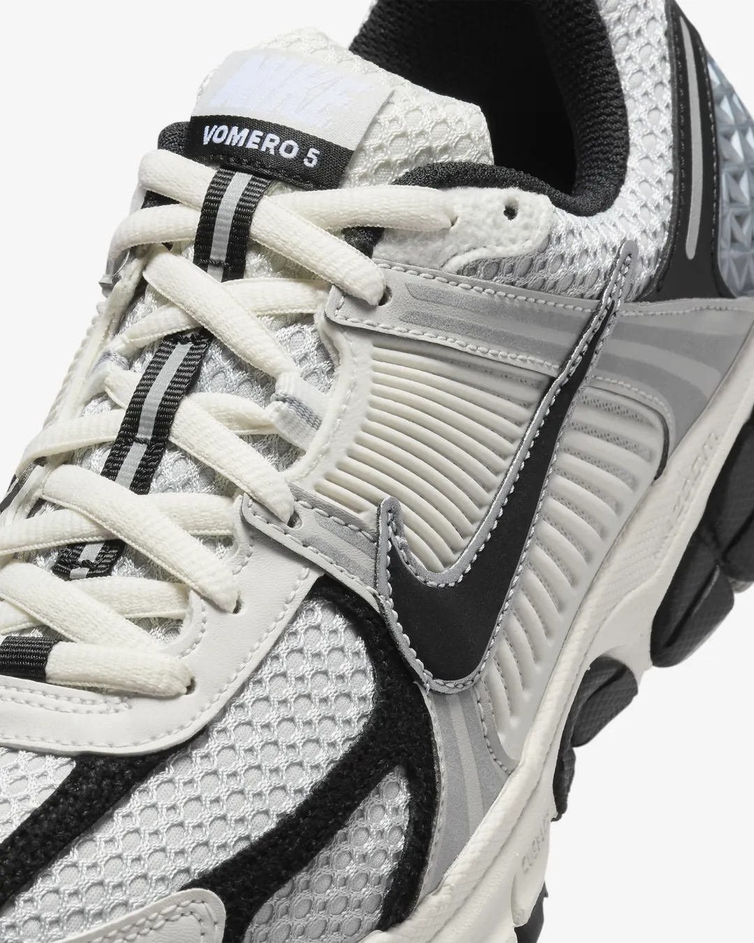 Nike Zoom Vomero 5 'Photon Dust Black' Sneakers