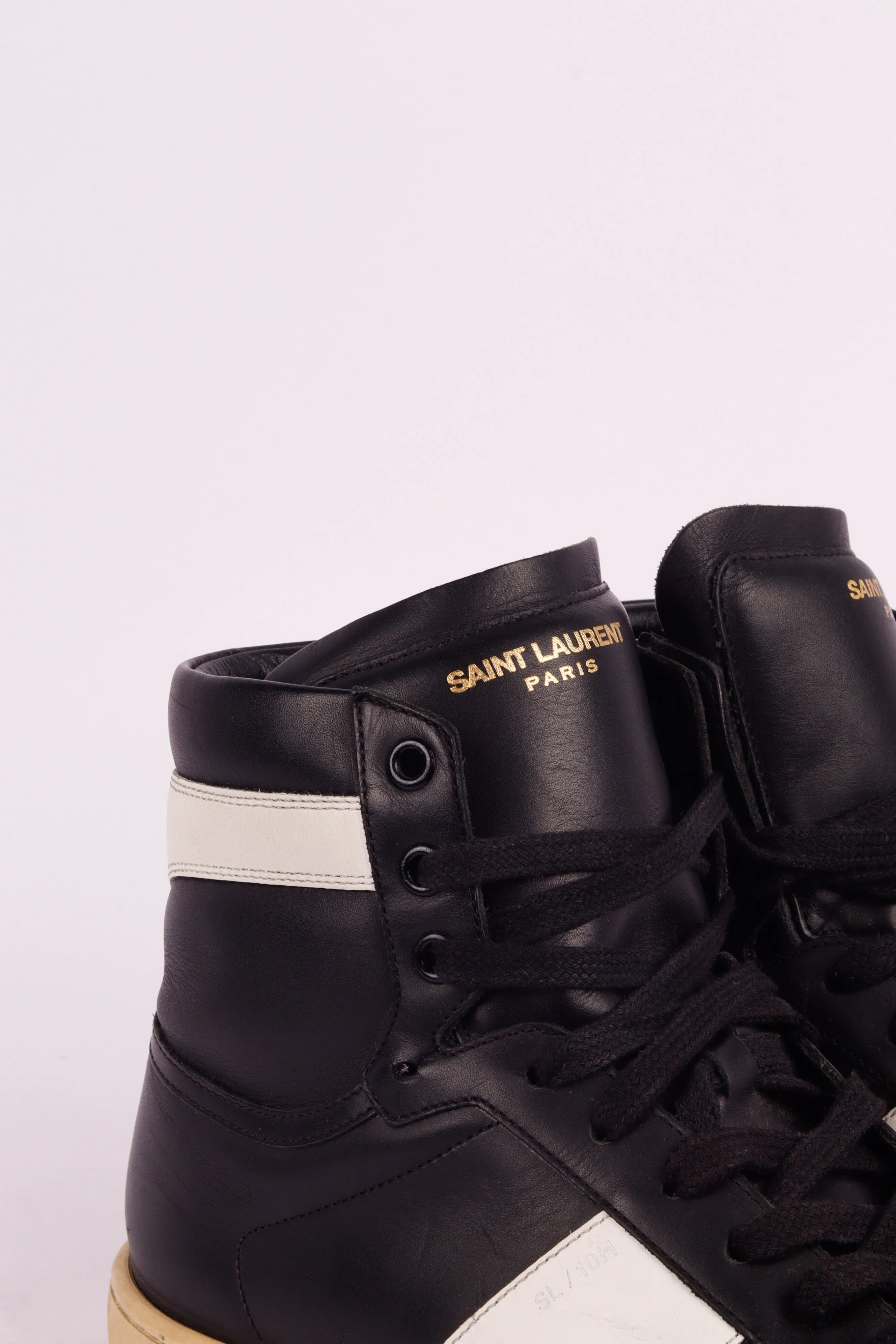 Saint Laurent 'Court Classic SL/10H' Sneaker Black/White