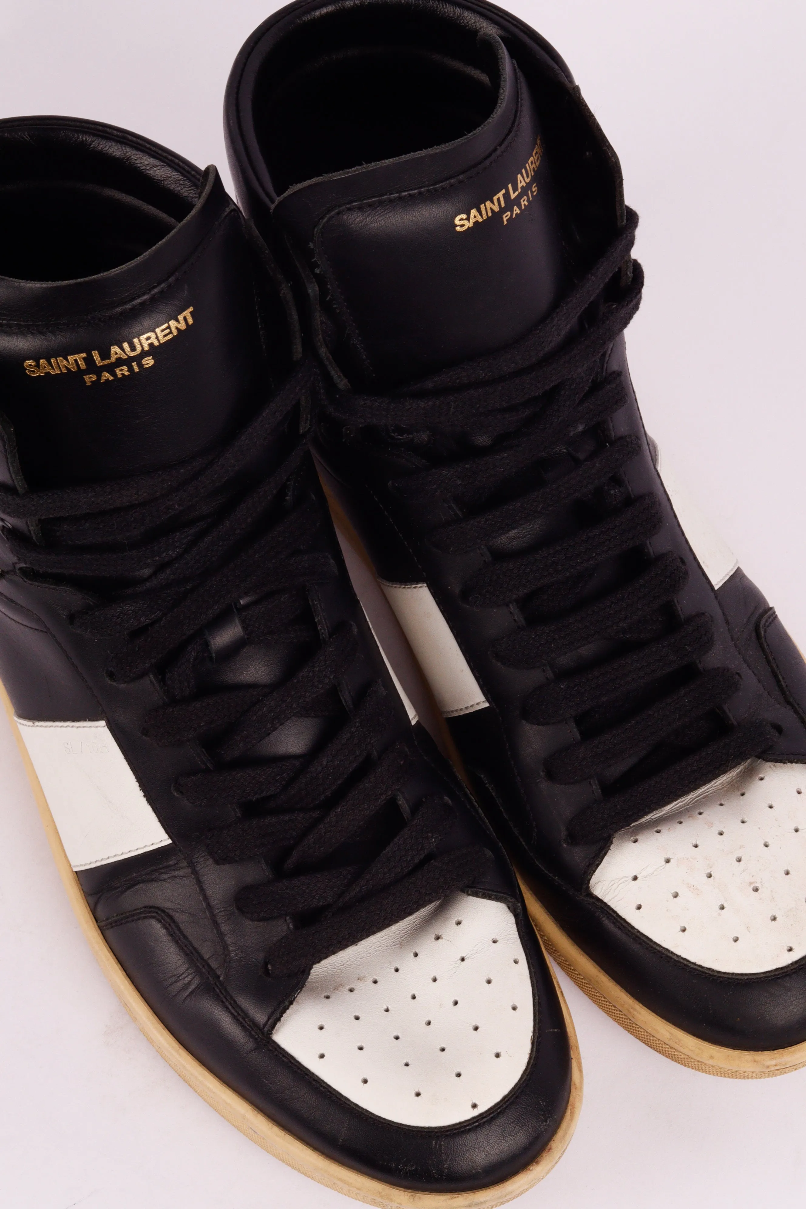 Saint Laurent 'Court Classic SL/10H' Sneaker Black/White