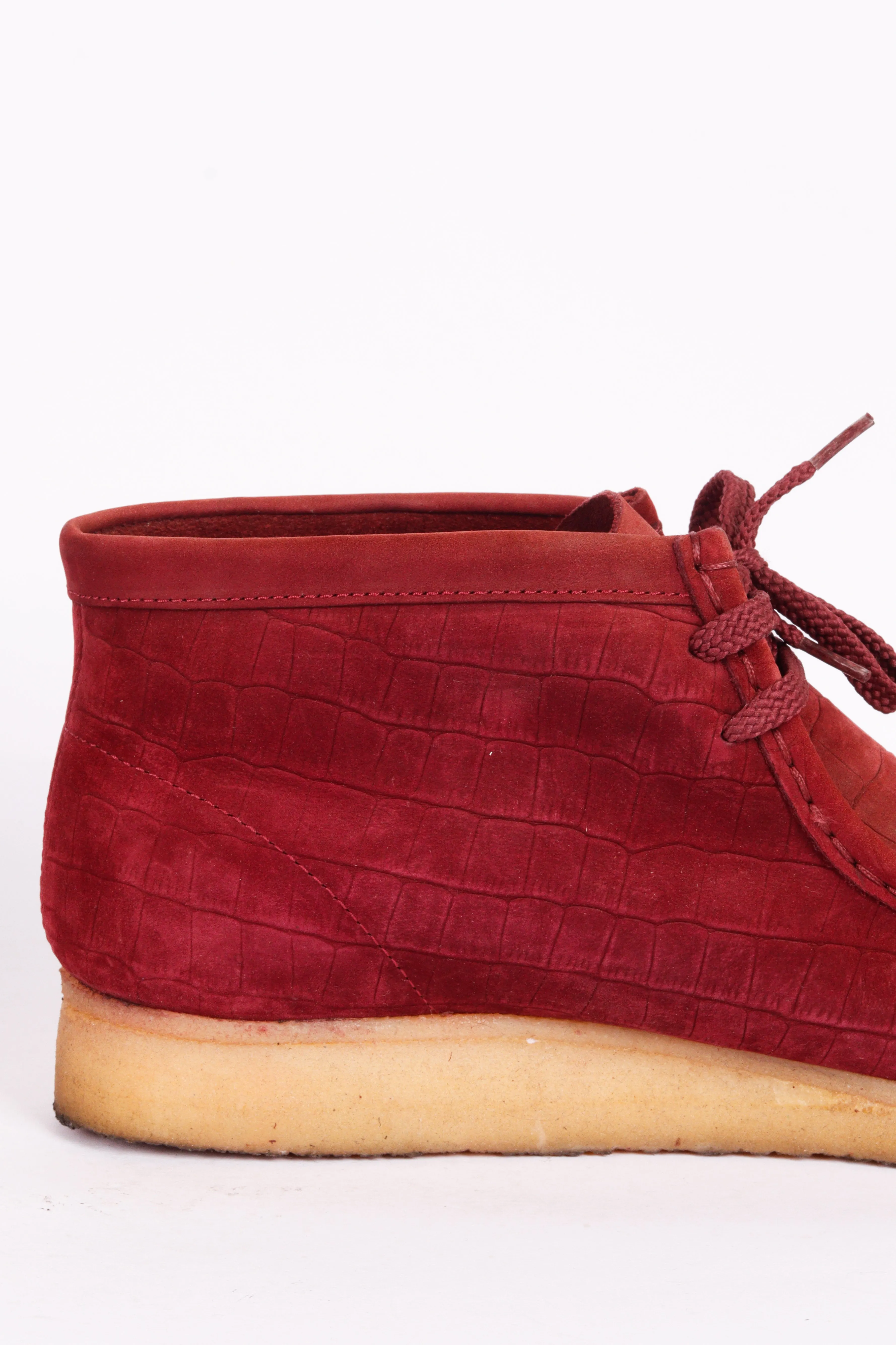 Supreme x Clarks FW12 Wallabee 'Suede Croc Burgundy' (2012)
