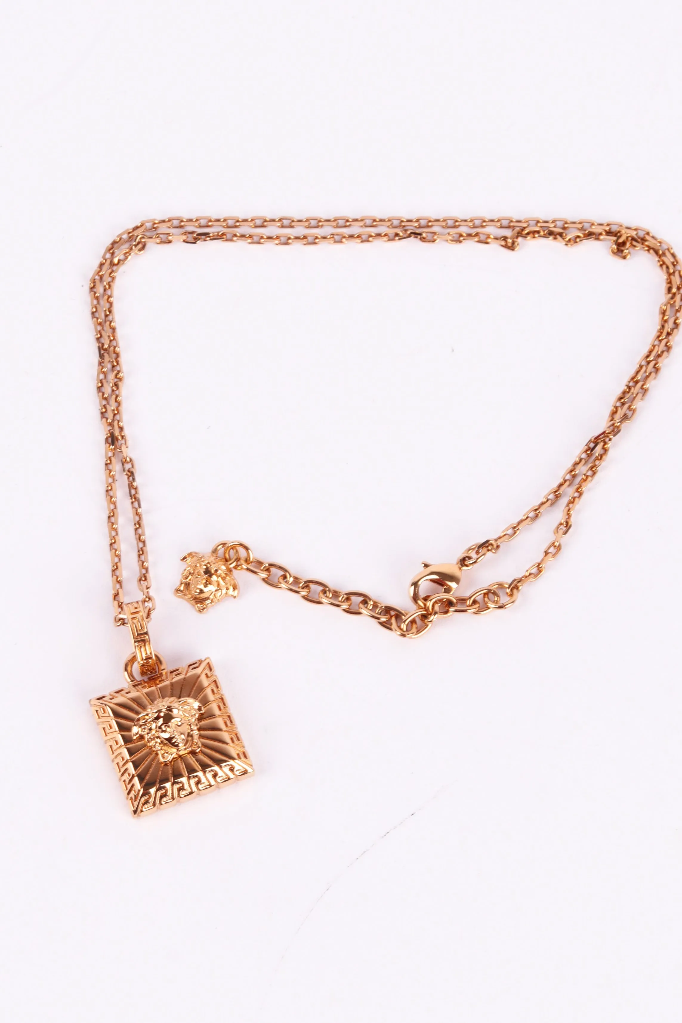 Versace SS24 'Medusa Square Pendant' Necklace Gold (2024)