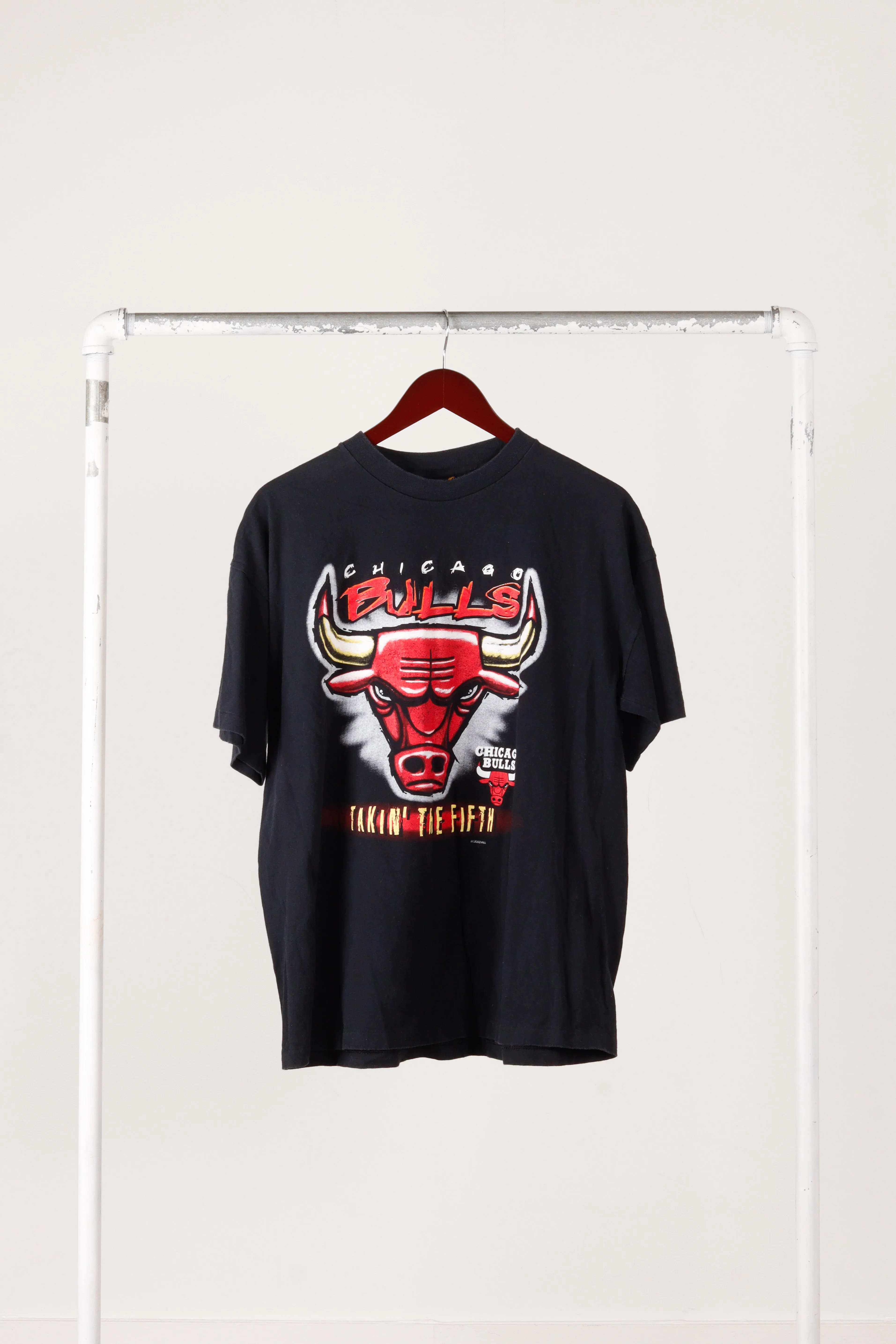 Vintage 1997 Chicago Bulls 'Takin The Fifth' T-Shirt Black