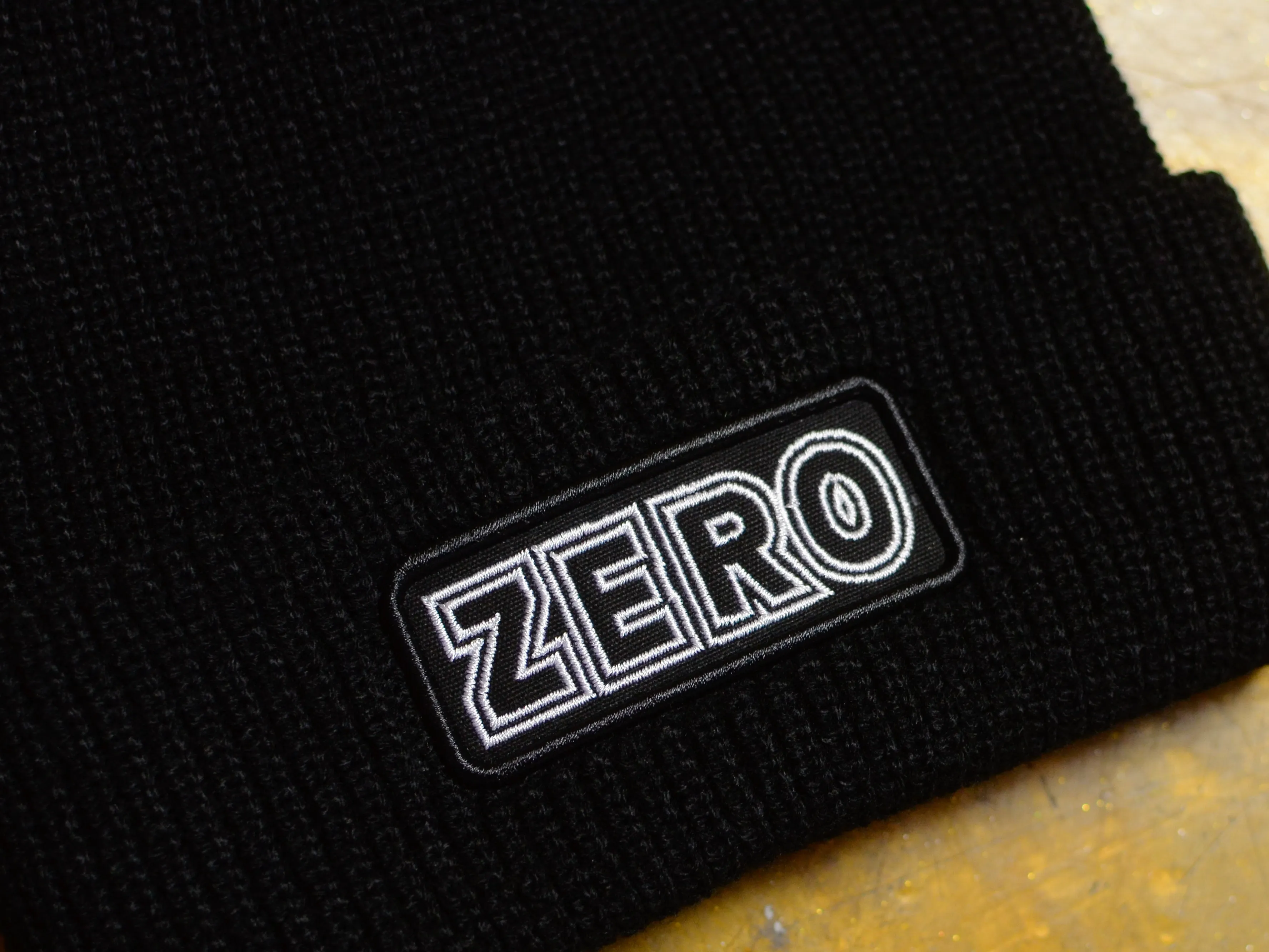 Zero Bold Patch Beanie - Black